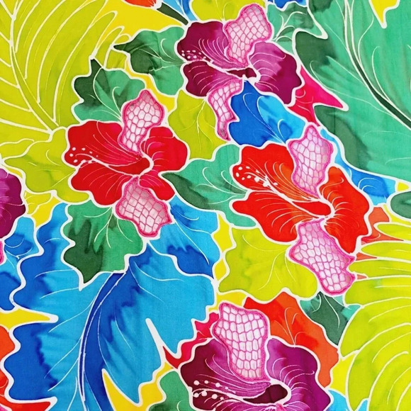 Chrysalis Tropical Sarong Wrap Handmade In Indonesia Red Floral 43x66 Inches - Picture 3 of 6